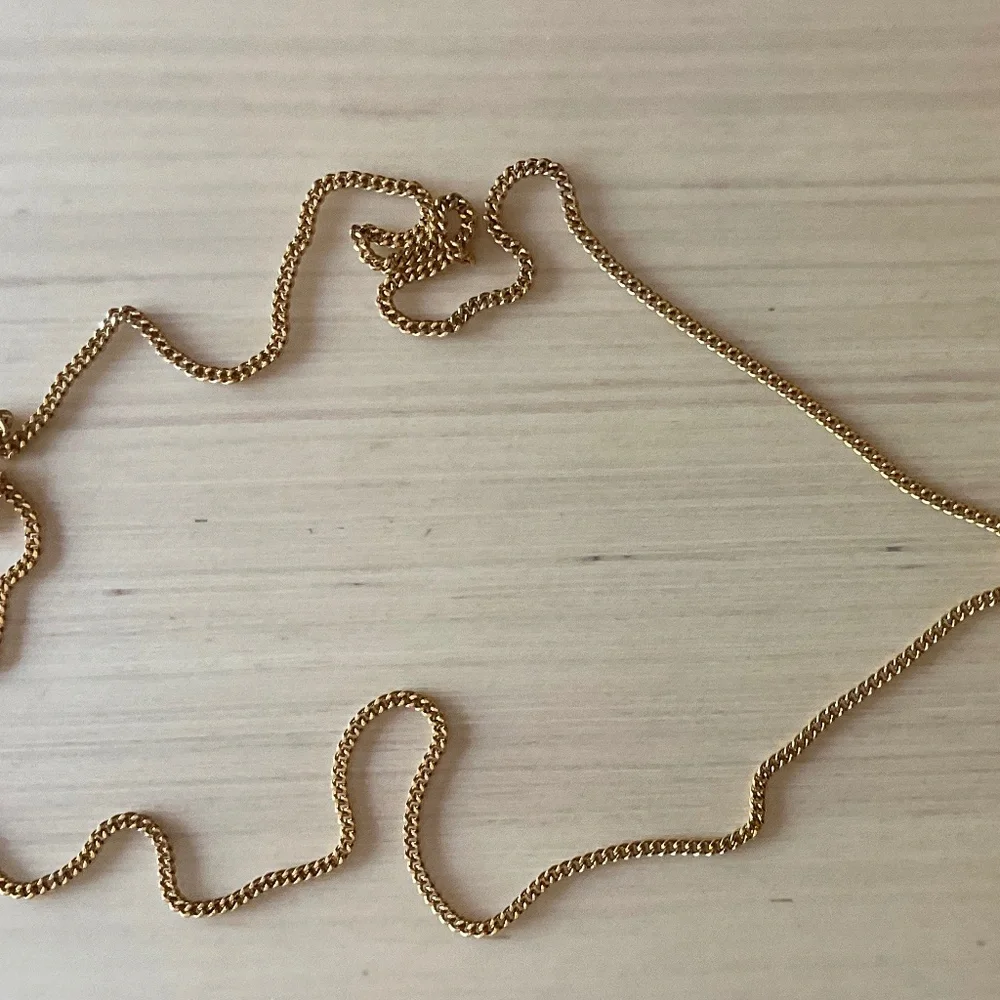 Abbey Cross Signed Avon 1975  with Ruby Red Cabochon Unisex - Picture 8 of 10